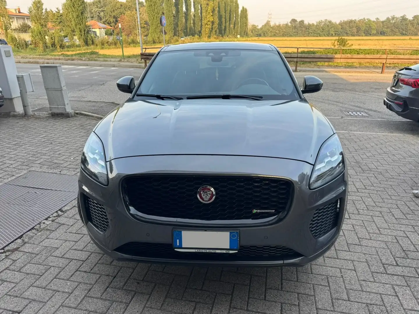 Jaguar E-Pace E-Pace 2.0d i4 R-Dynamic HSE awd 150cv auto my19 Grigio - 2