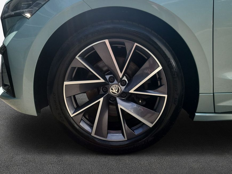 Skoda Enyaq iV60 electric Sportlne AHK/Navi/Sitzheiuzng — photo 8