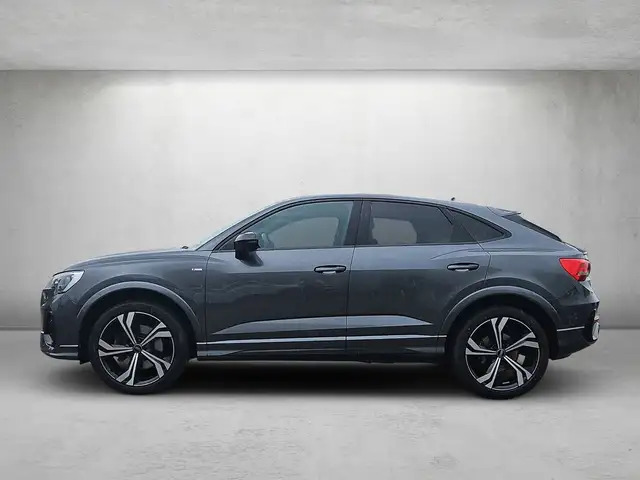 Audi Q3 view 2