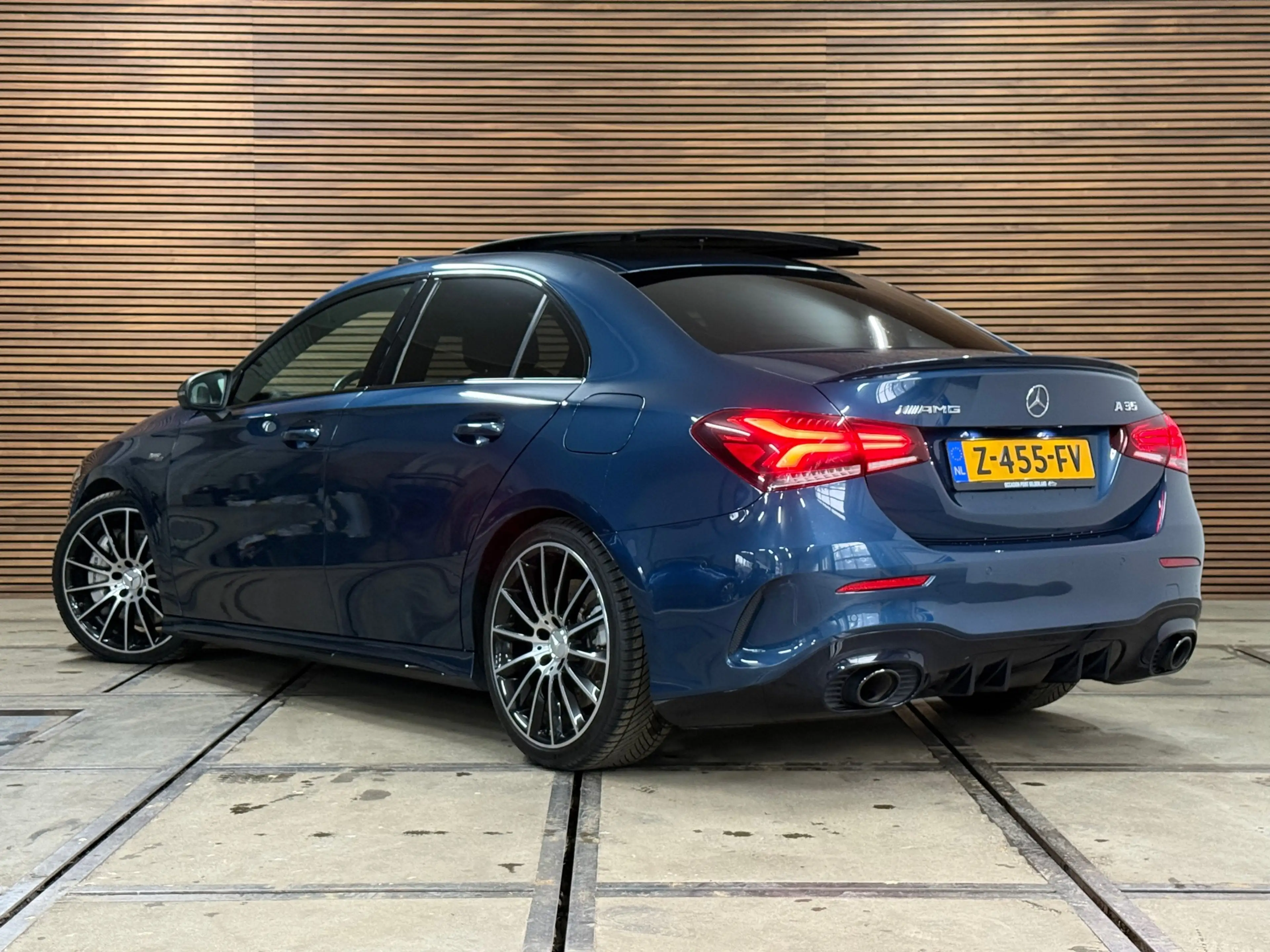Mercedes-Benz A 35 AMG 4MATIC NIGHT Premium Plus | PANO | Burmester | Amb — photo 11
