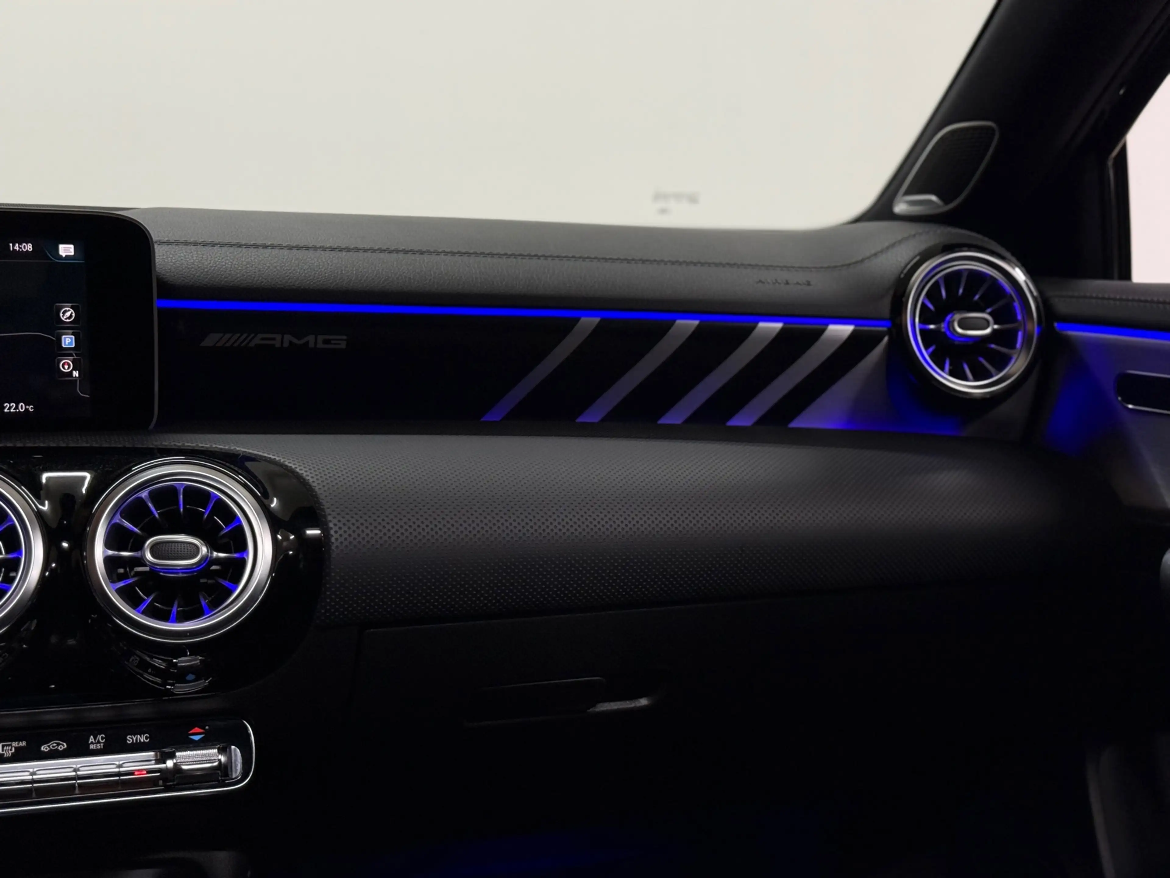 Mercedes-Benz A 35 AMG 4MATIC NIGHT Premium Plus | PANO | Burmester | Amb — photo 15