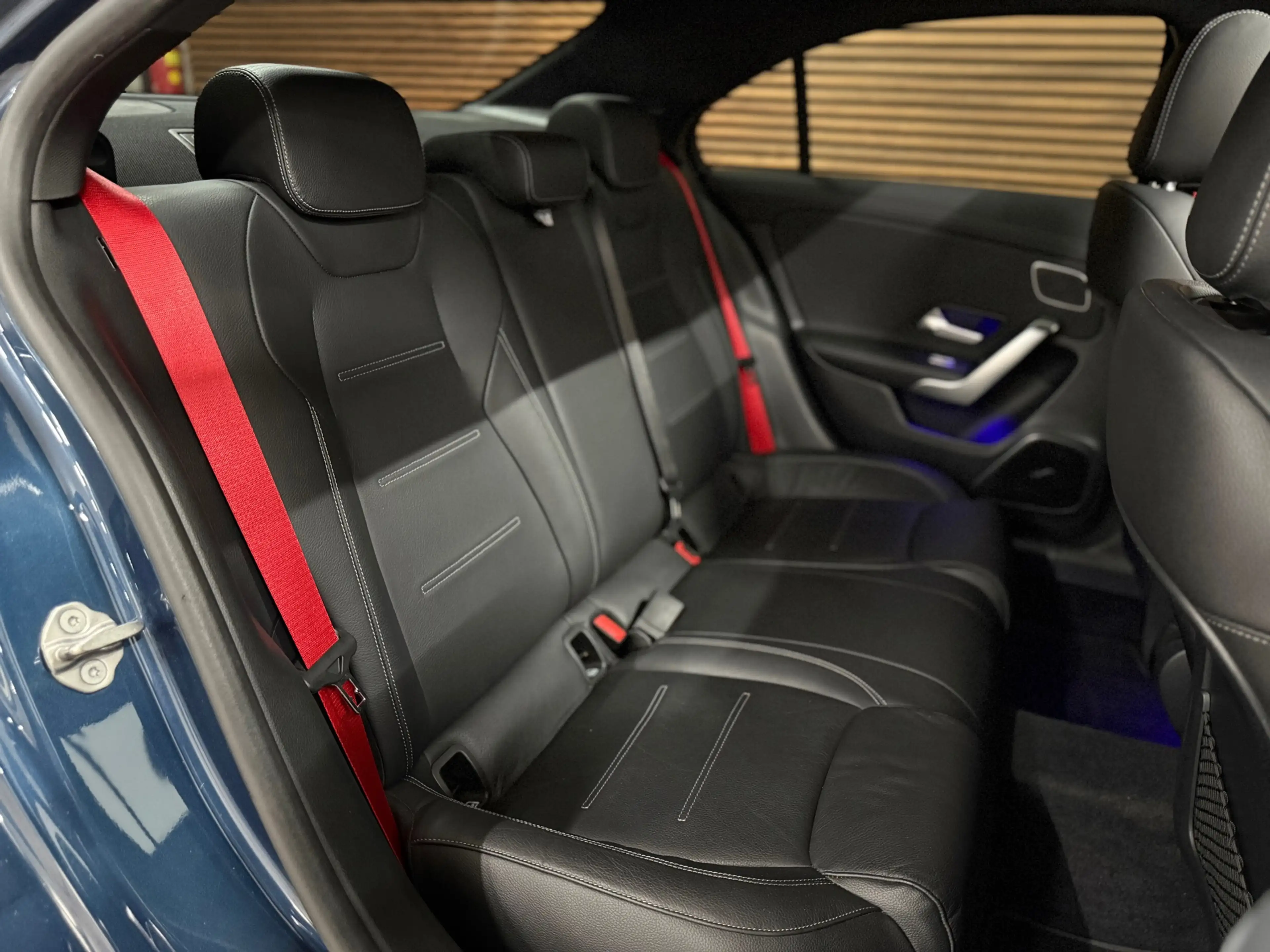 Mercedes-Benz A 35 AMG 4MATIC NIGHT Premium Plus | PANO | Burmester | Amb — photo 8
