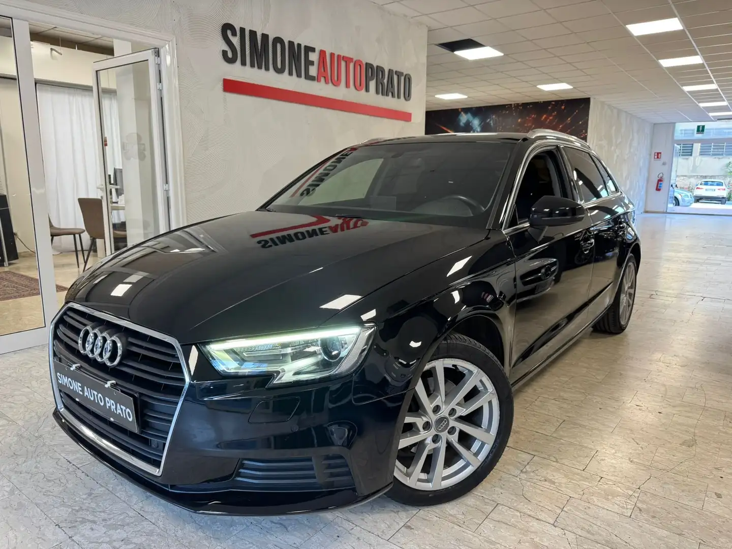 Audi A3 A3 Sportback 30 1.6 tdi Admired 116cv Noir - 2