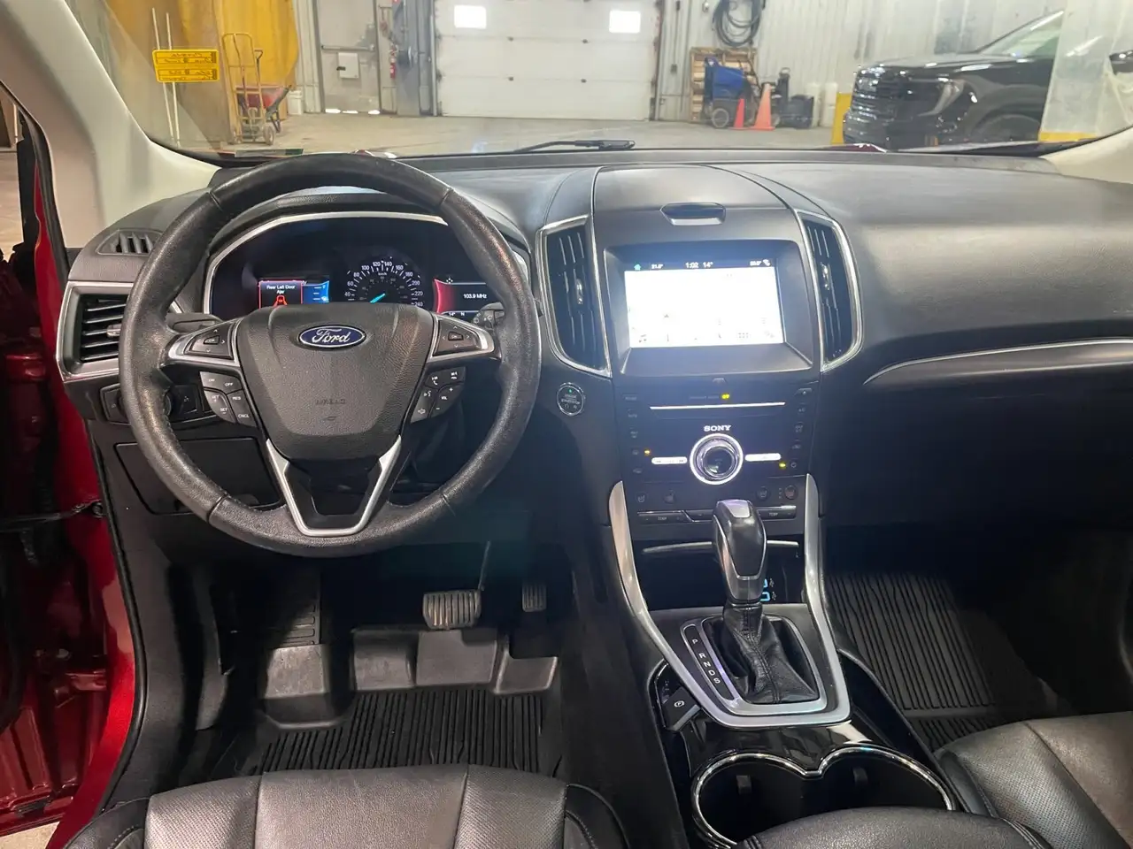 Ford Edge снимка Ford Edge