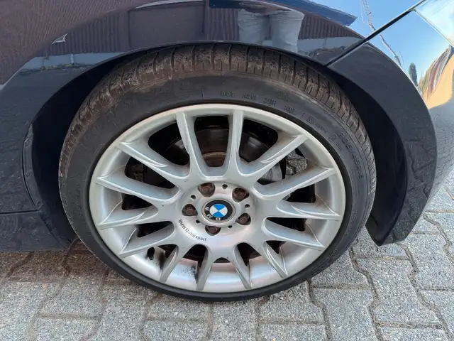BMW 1 Series view 13