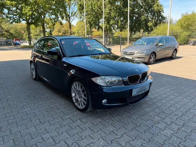 BMW 1 Series view 9