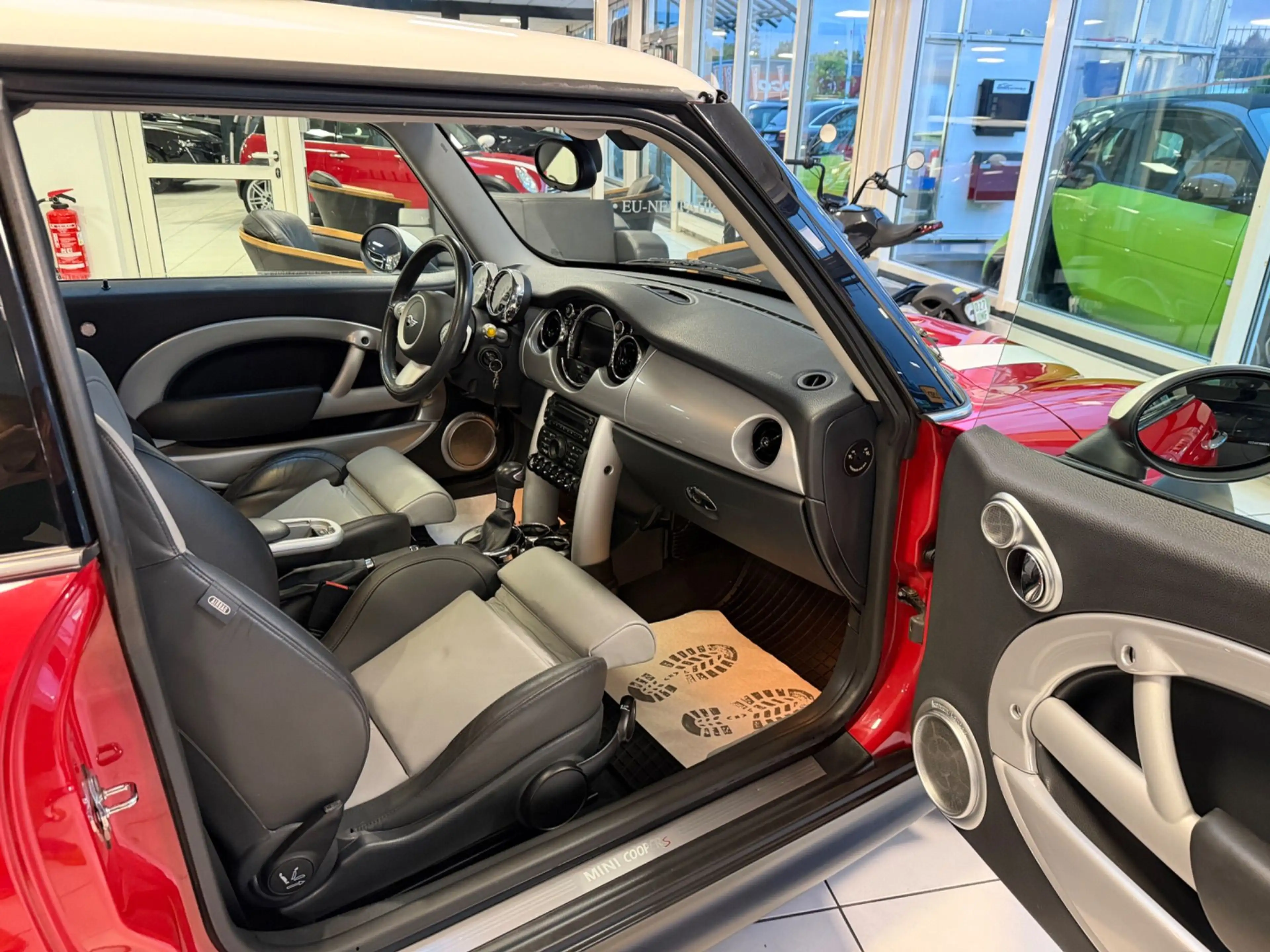 MINI Cooper S Mini Cooper S AUTOMATIK PANO NAVI XENON RECARO — photo 15