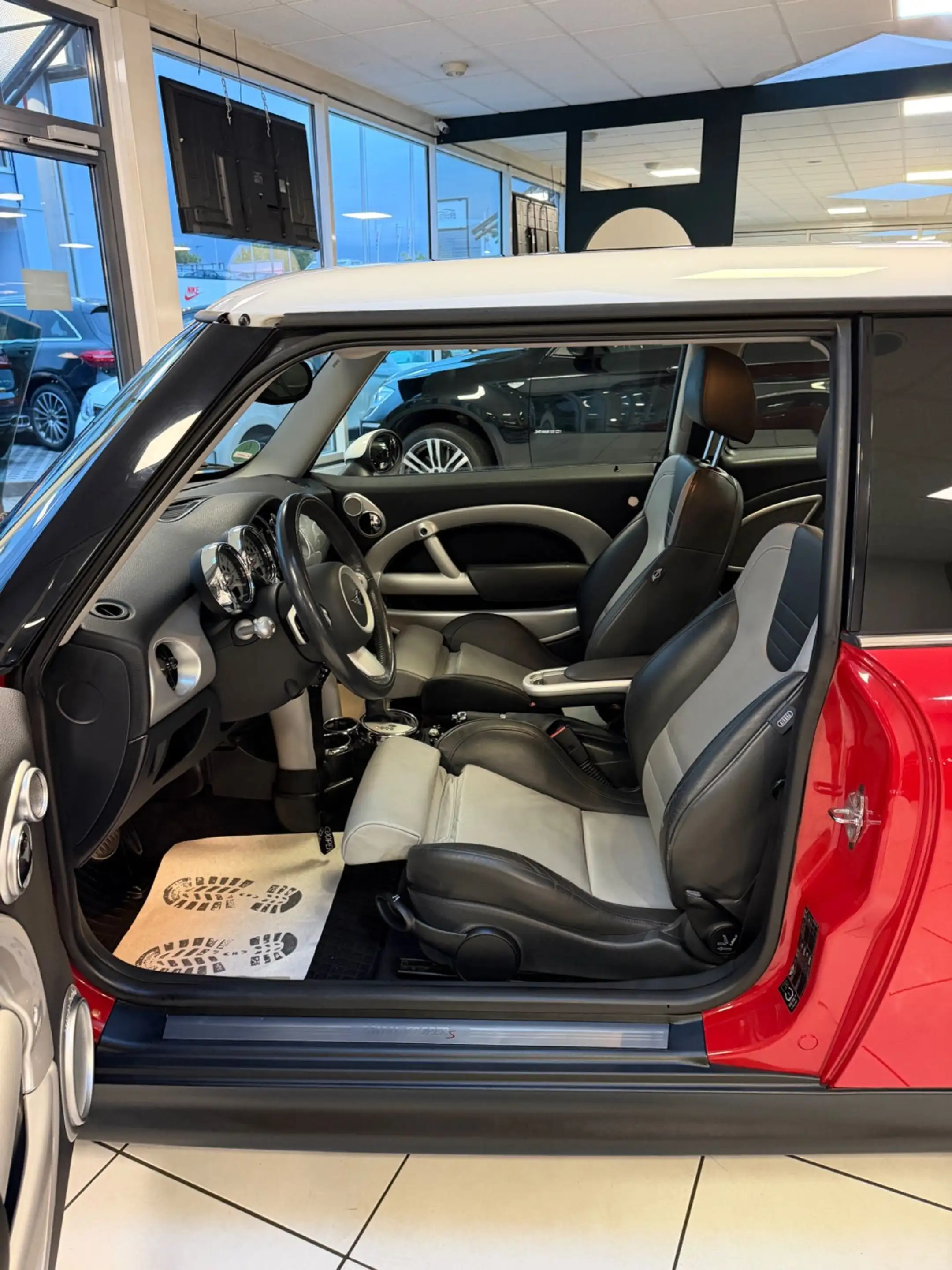MINI Cooper S Mini Cooper S AUTOMATIK PANO NAVI XENON RECARO — photo 12
