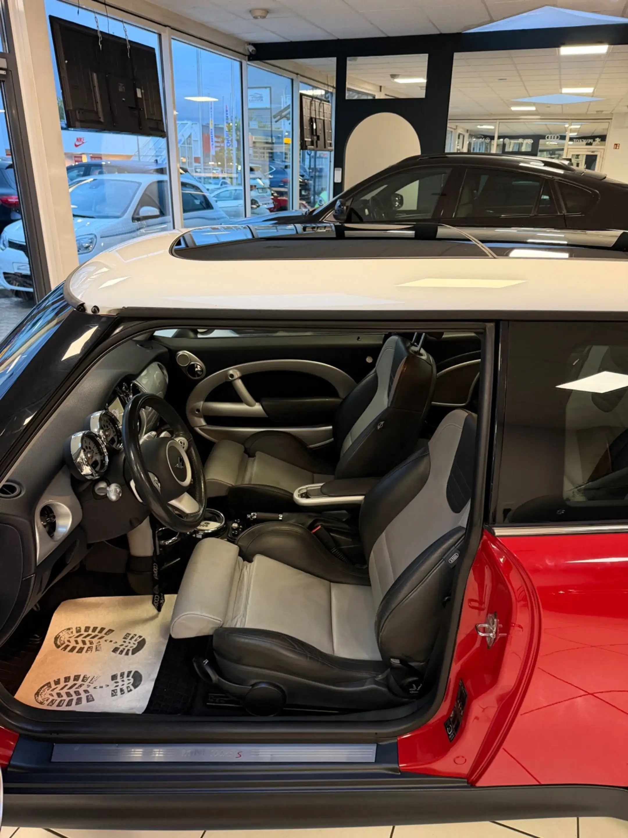 MINI Cooper S Mini Cooper S AUTOMATIK PANO NAVI XENON RECARO — photo 13