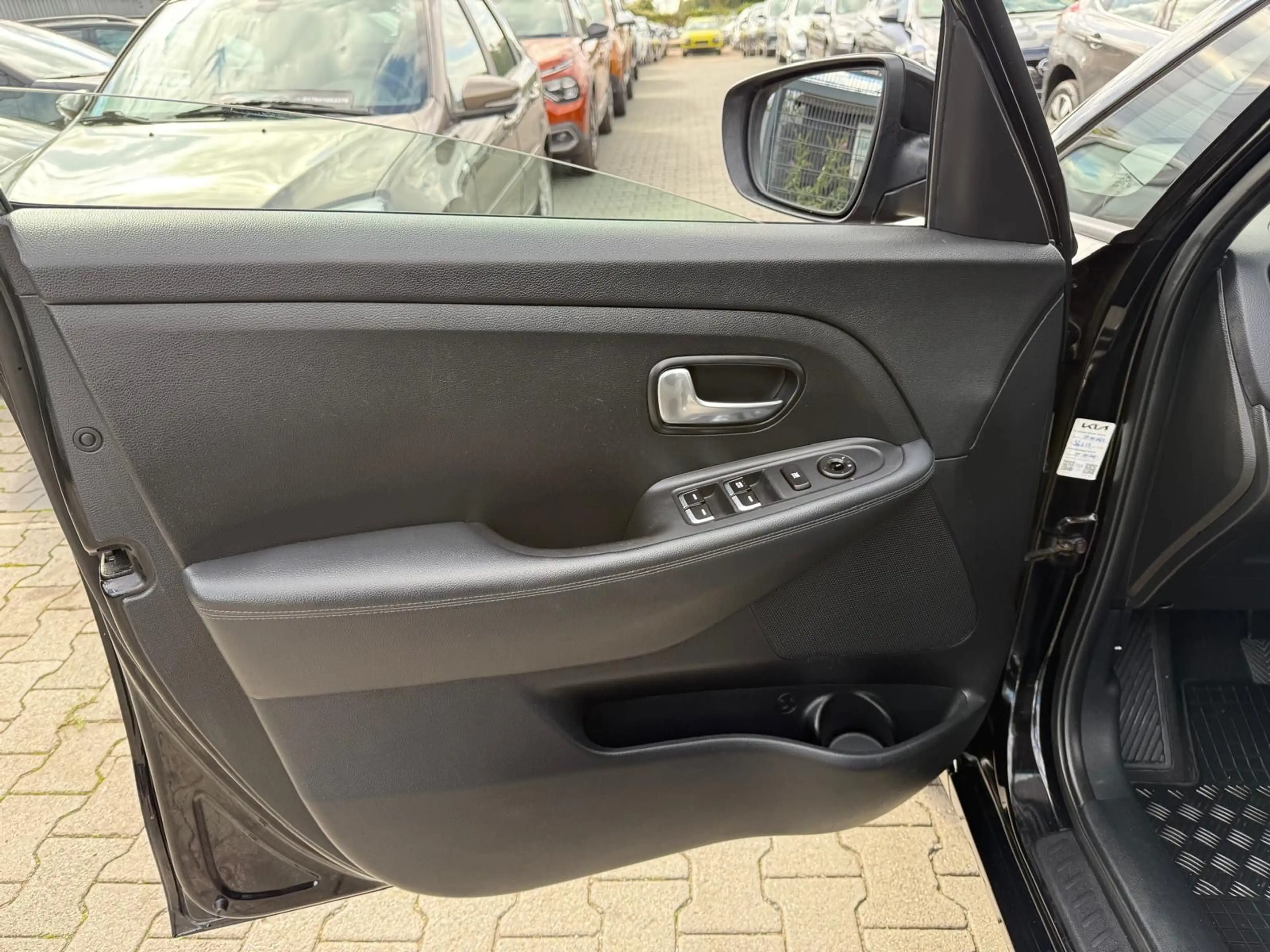 Kia Carens Edition 7 7-Sitze — photo 11