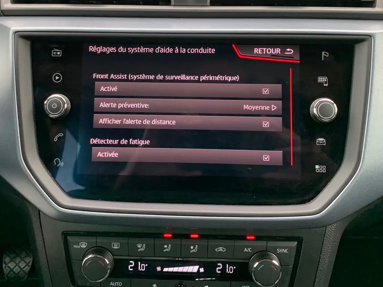 SEAT Arona 1.0 TGI Move 90CV / Essence + CNG / Alcantara / Grand Gps /, миниатюра 26