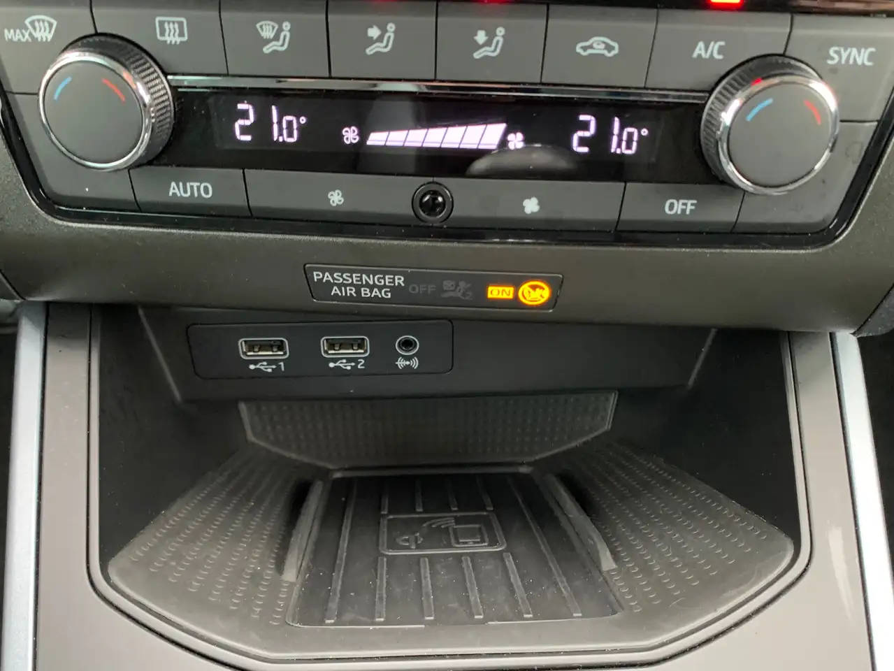 SEAT Arona 1.0 TGI Move 90CV / Essence + CNG / Alcantara / Grand Gps /, миниатюра 17