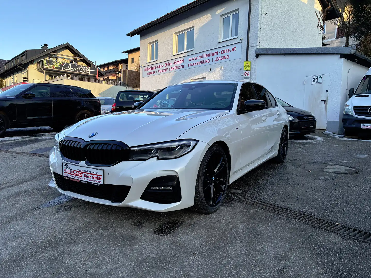 BMW 320 320 d xDrive MSport Finanzierung Zinssatz fix 6,2% Weiß - 1