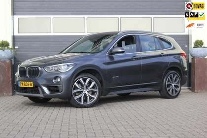 BMW X1 SDrive20i High Executive | Head-Up | 19 Inch |