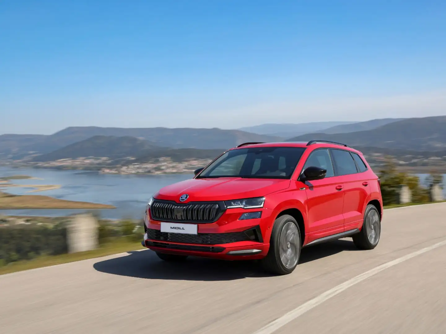 Skoda Karoq Sportline 1,5 TSI DSG Schwarz - 2
