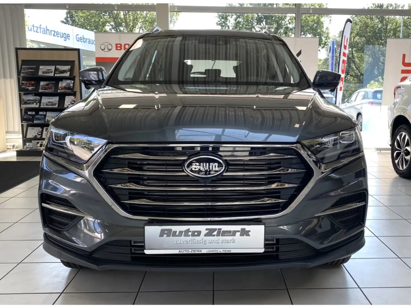 SWM G01 Elite 1.5 Turbo Automatik NAVI 360°Kamera Grau - 2