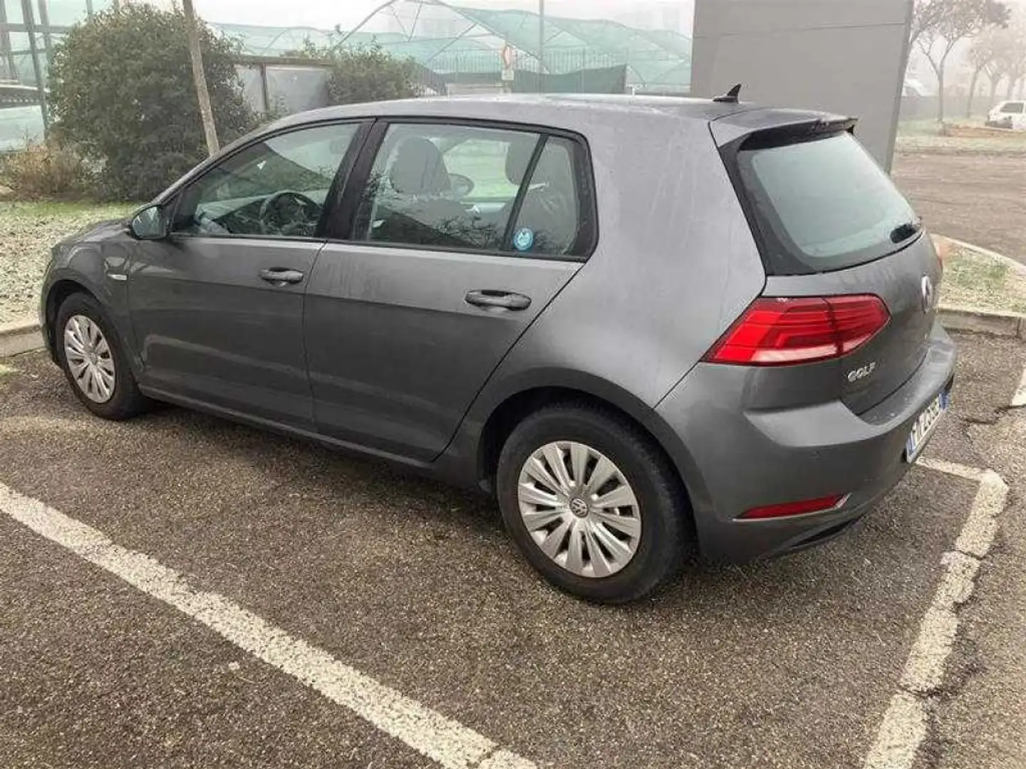 Volkswagen Golf 1.4 TGI 5p. Trendline BlueMotion Gris - 2
