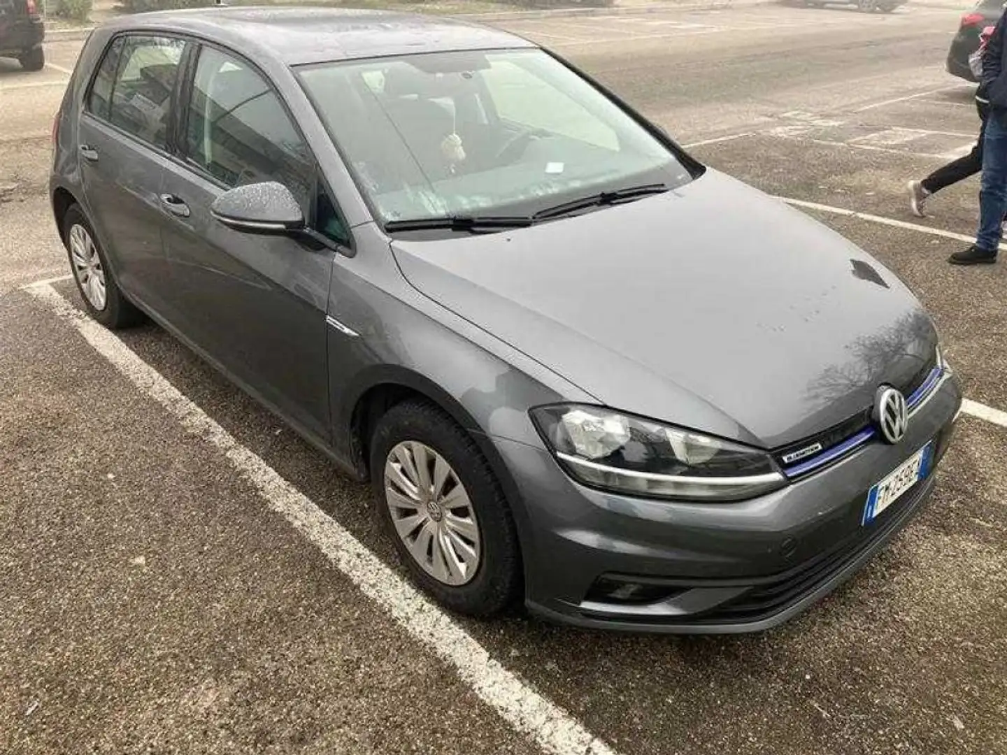Volkswagen Golf 1.4 TGI 5p. Trendline BlueMotion Gris - 1