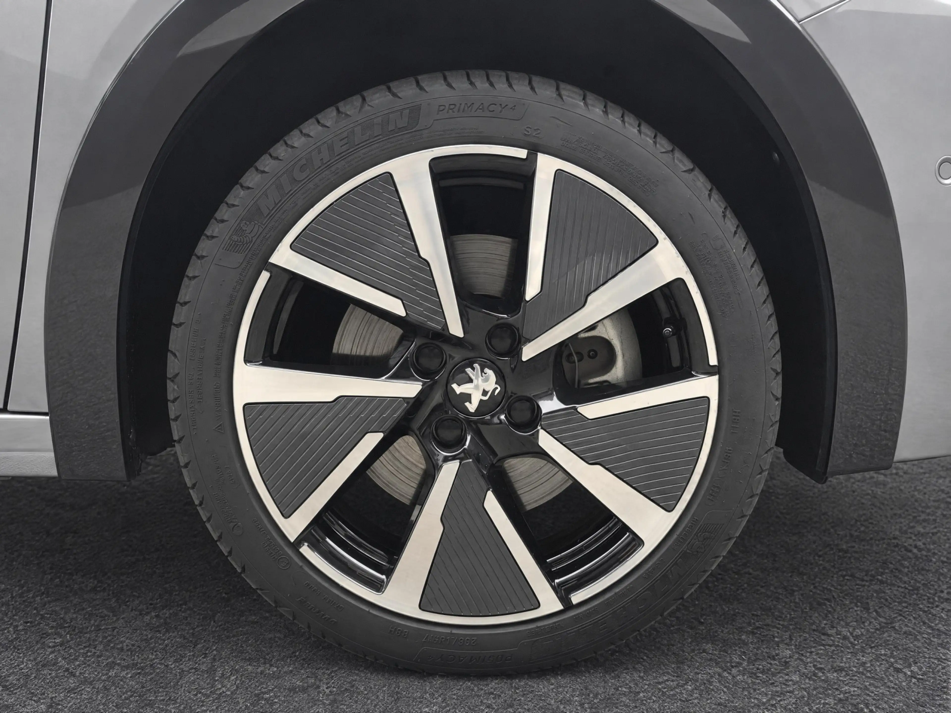 Peugeot e-208 EV GT 350 50 kWh — photo 9