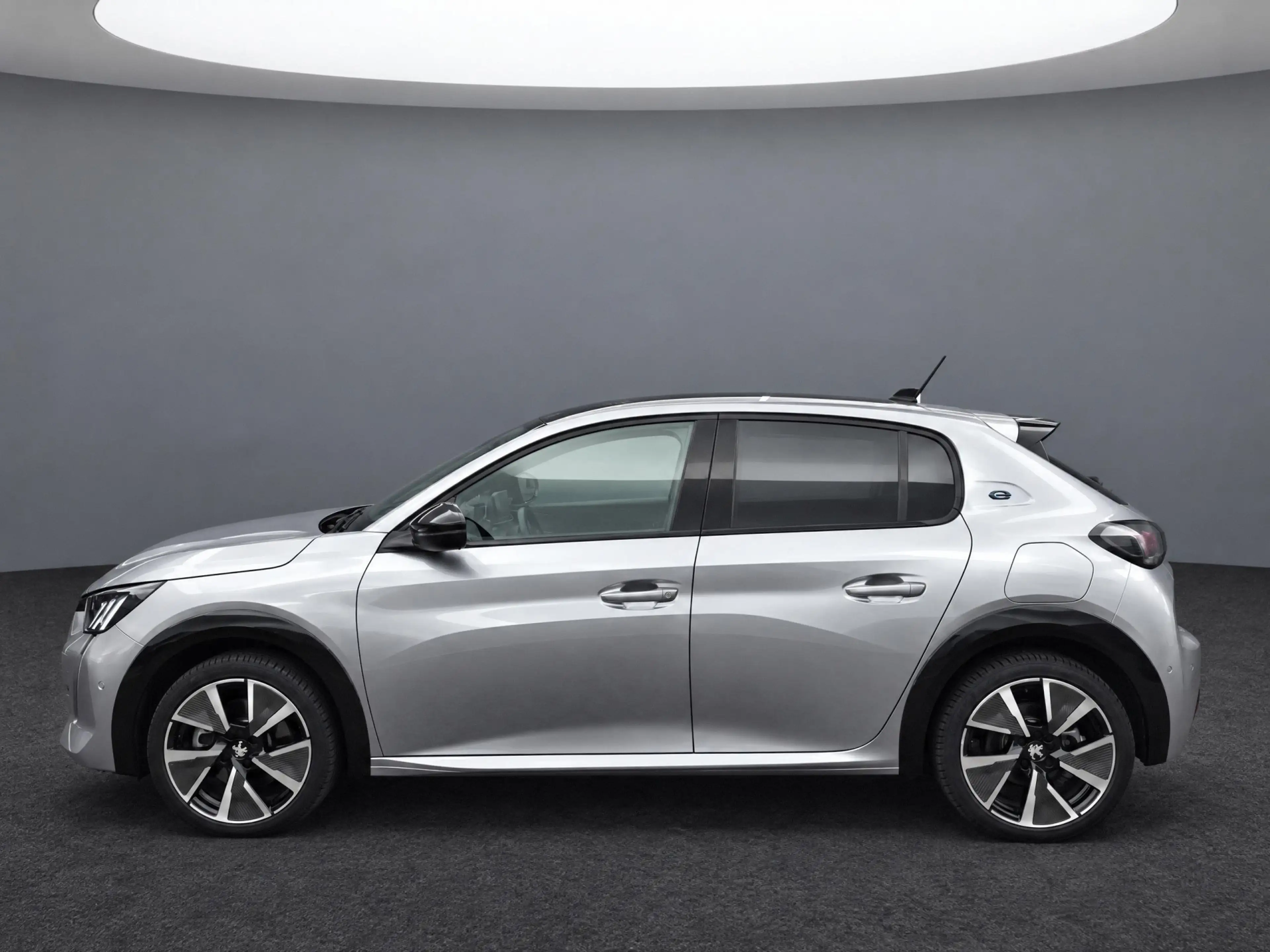 Peugeot e-208 EV GT 350 50 kWh — photo 3