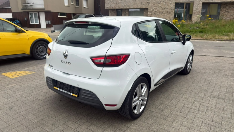 Renault Clio 0.9 TCe Limited — photo 3