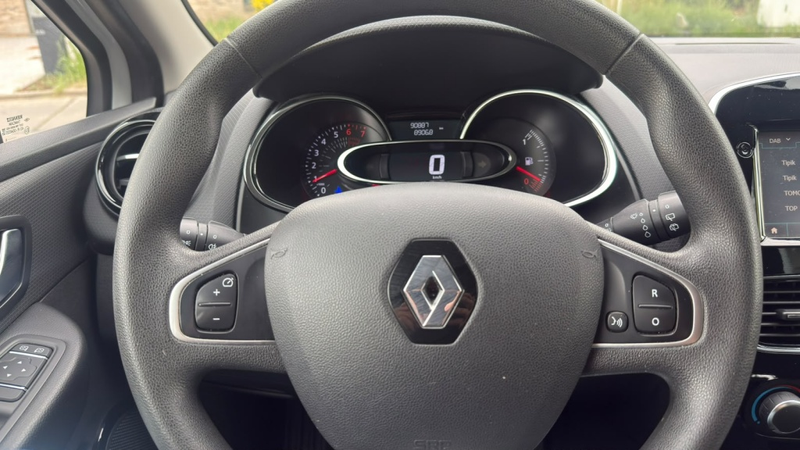 Renault Clio 0.9 TCe Limited — photo 5