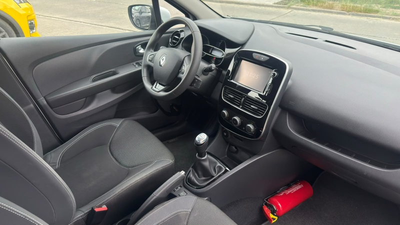 Renault Clio 0.9 TCe Limited — photo 8