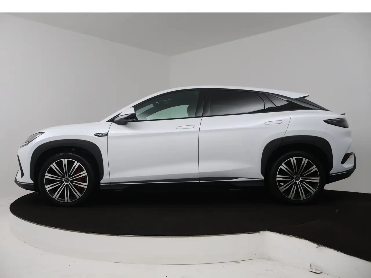 BYD SEALION 7