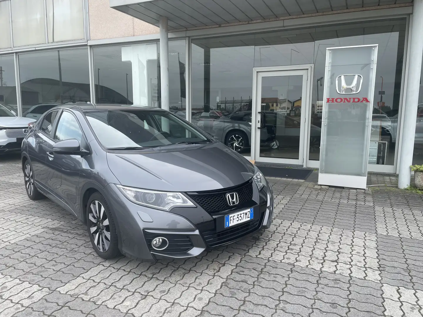 Honda Civic 1.4 Elegance Grigio - 2