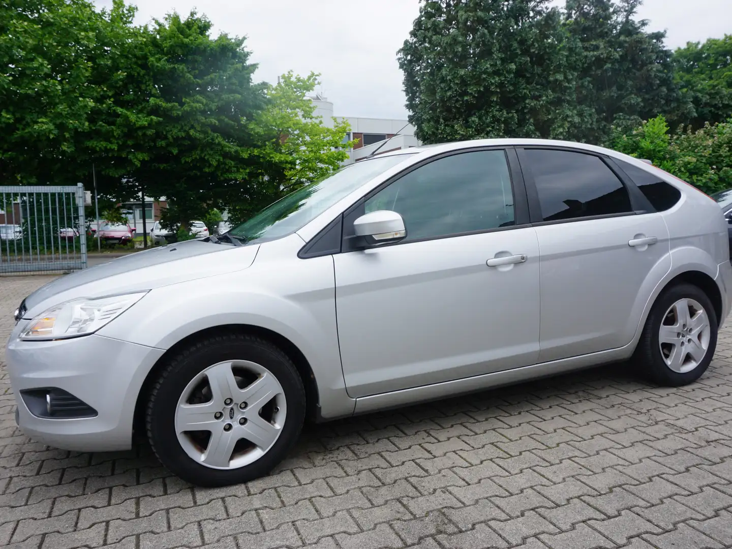 Ford Focus Style /KLIMA/EURO4/SCHECKHEFT/TÜV NEU Plateado - 2