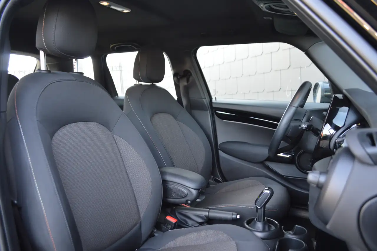 MINI Cooper 🔴🆕🔴 1.5Automatique Cooper GARANTIE 1HAND CARNET MINI CARPASS CARPLAY PDC 18