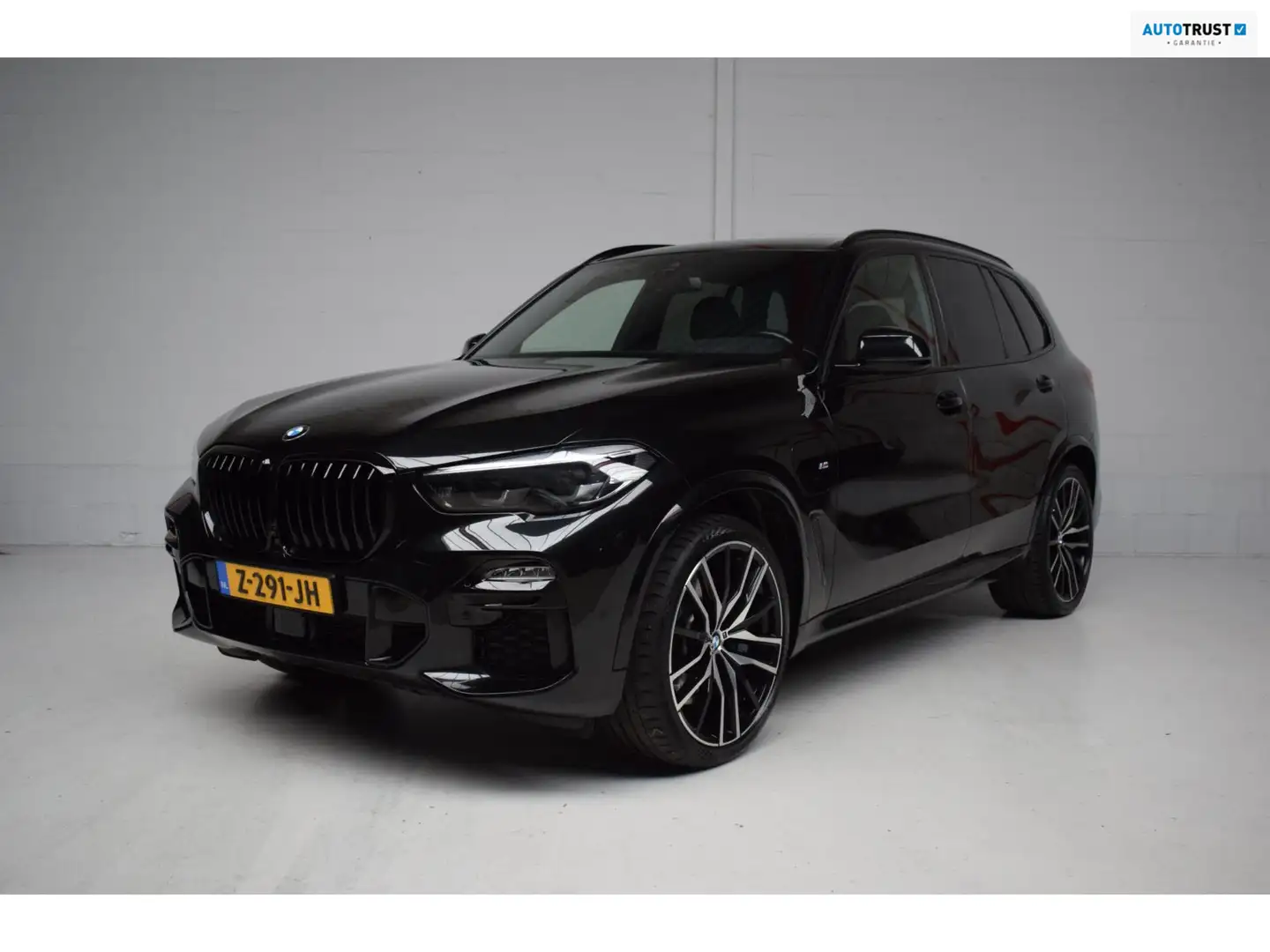 BMW X5 XDrive45e M-SPORT LEER / 22INCH / HEAD-UP / CARPLA Zwart - 1