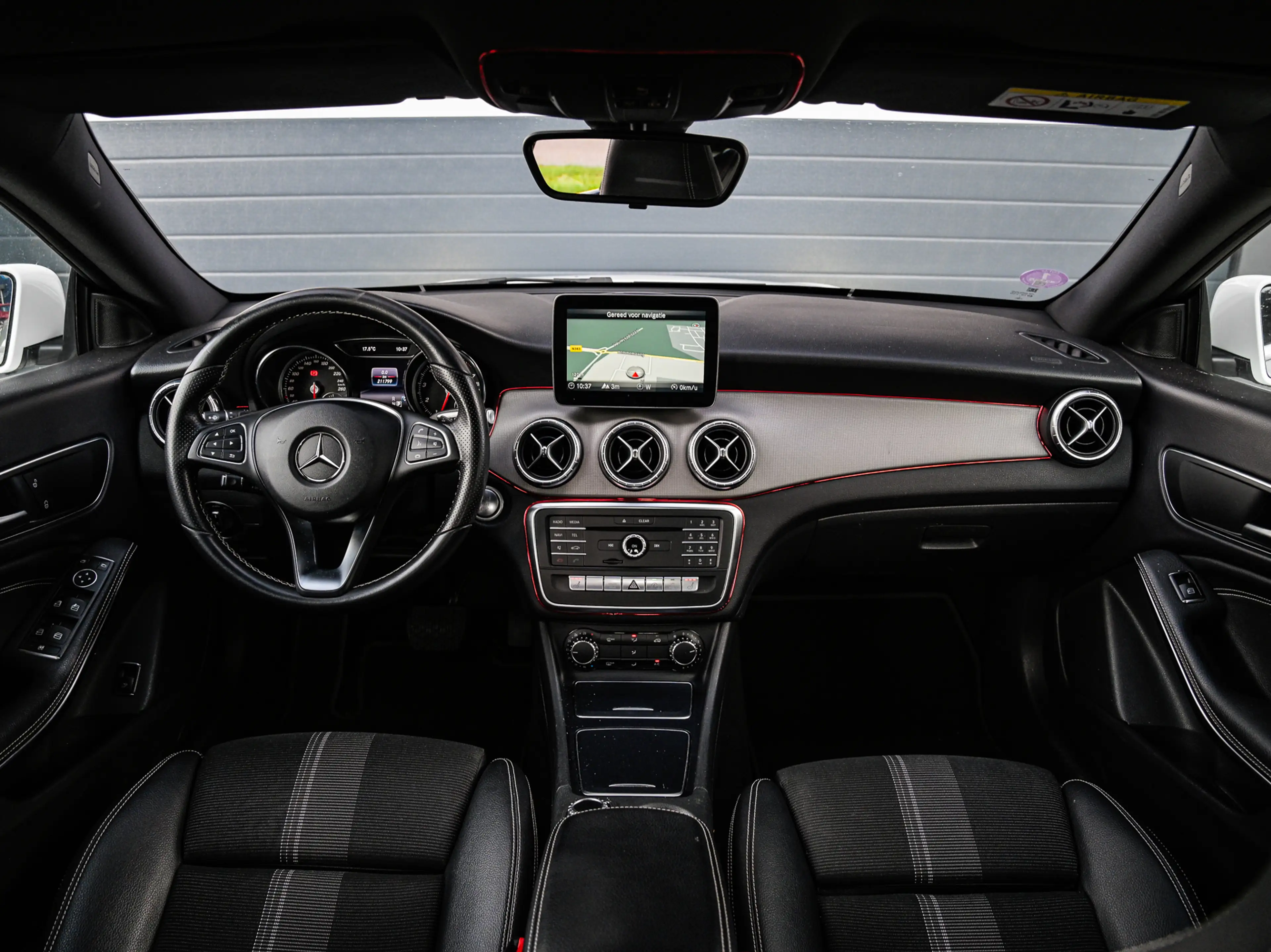 Mercedes-Benz CLA 180 Business Solution | Full LED | Camera | Navi | PDC — photo 3