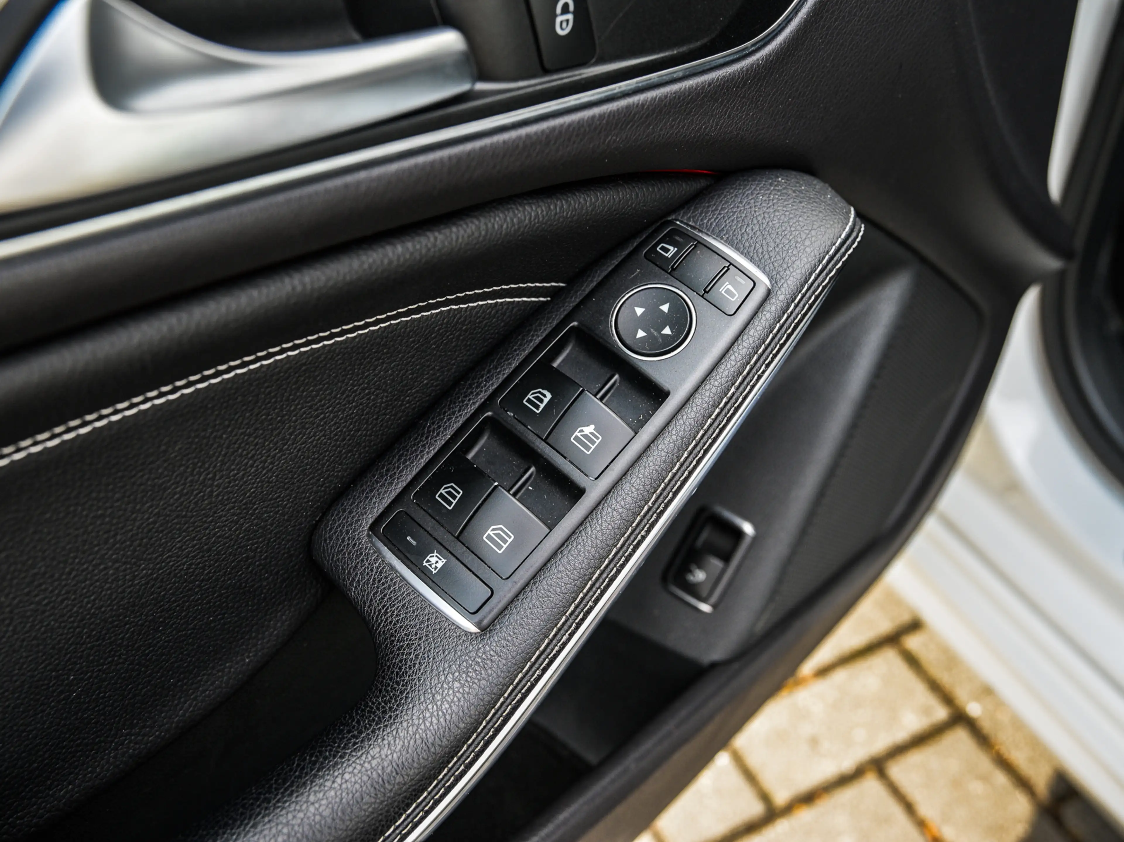 Mercedes-Benz CLA 180 Business Solution | Full LED | Camera | Navi | PDC — photo 31