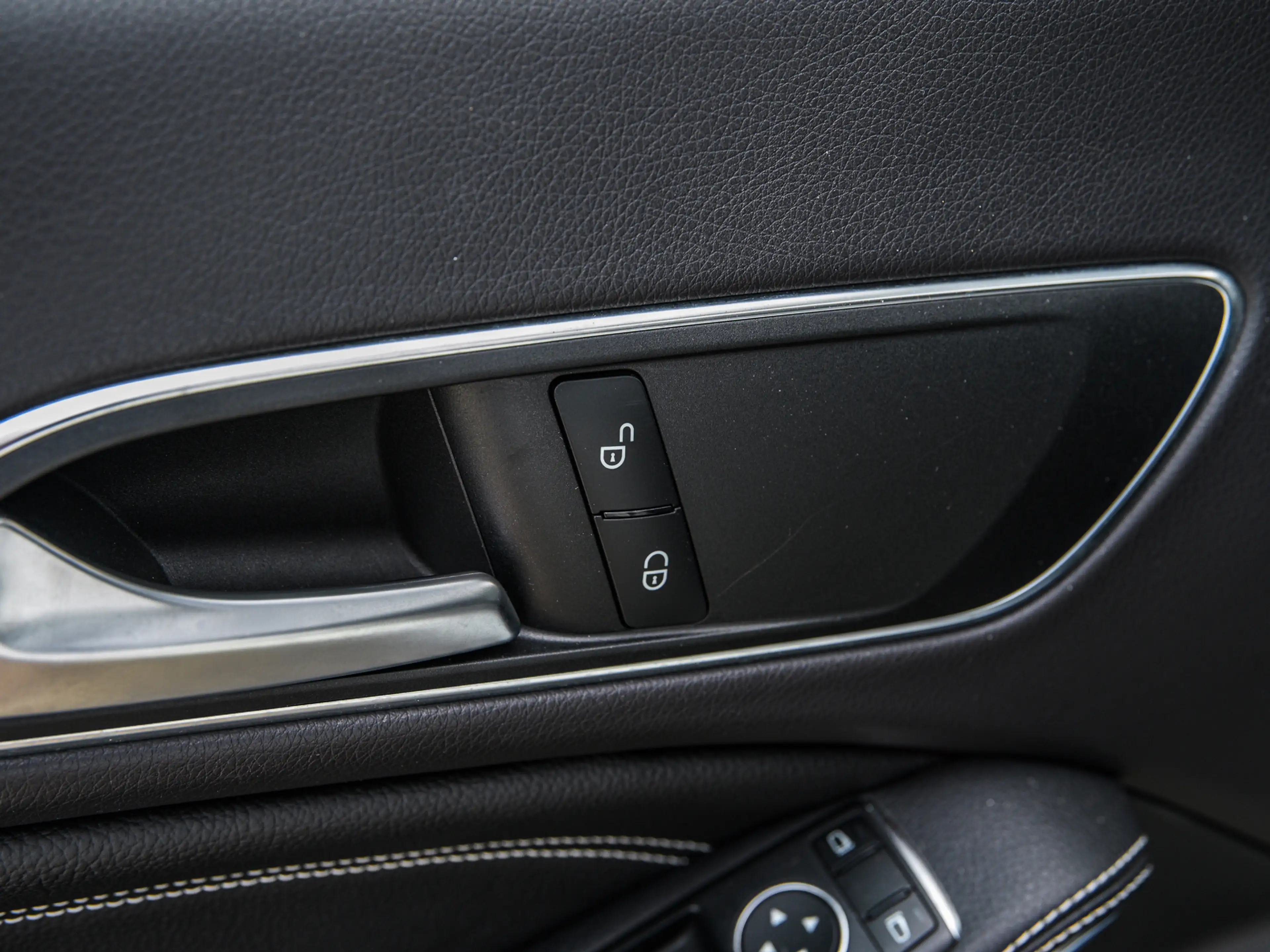 Mercedes-Benz CLA 180 Business Solution | Full LED | Camera | Navi | PDC — photo 32