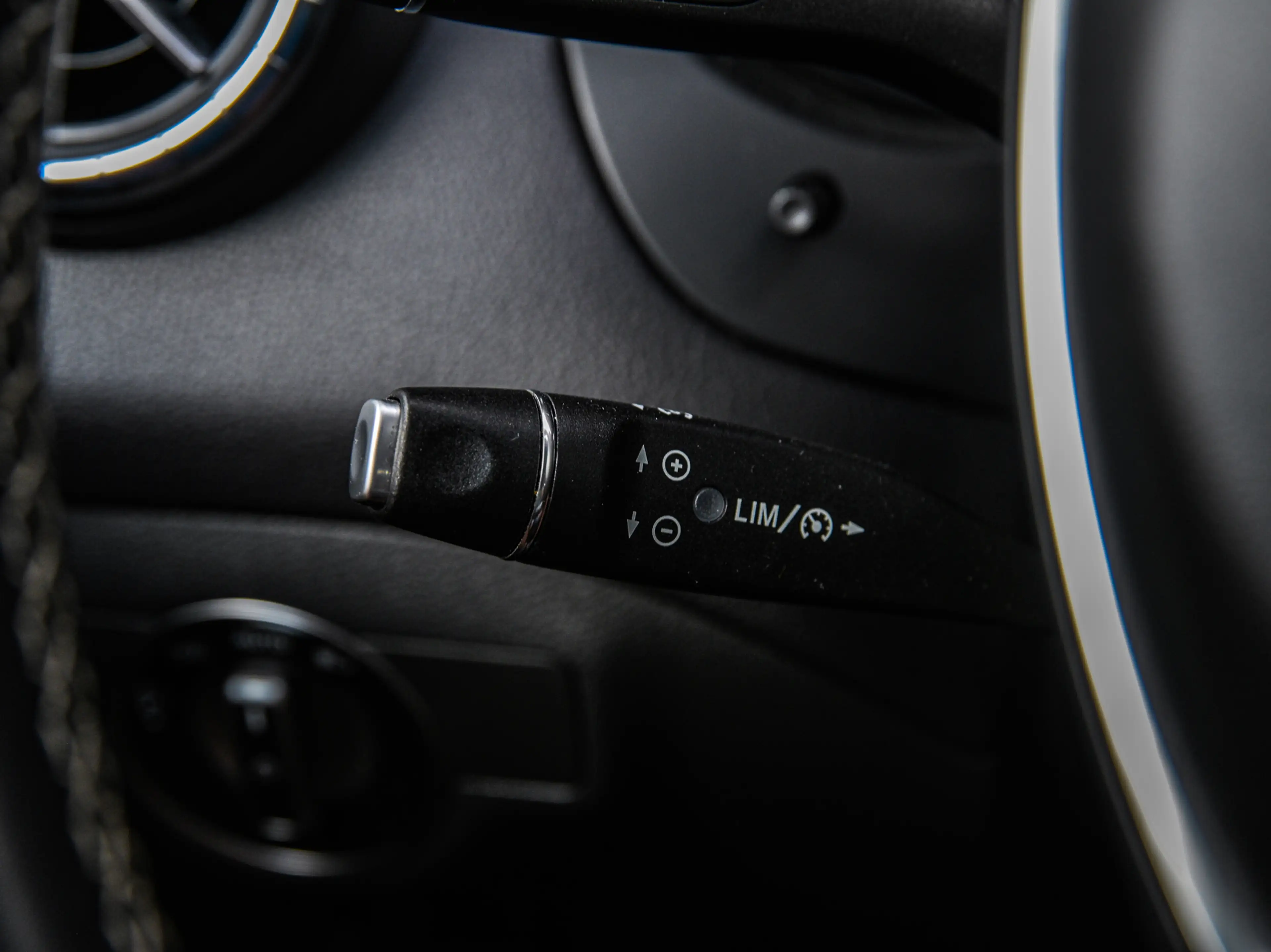 Mercedes-Benz CLA 180 Business Solution | Full LED | Camera | Navi | PDC — photo 10