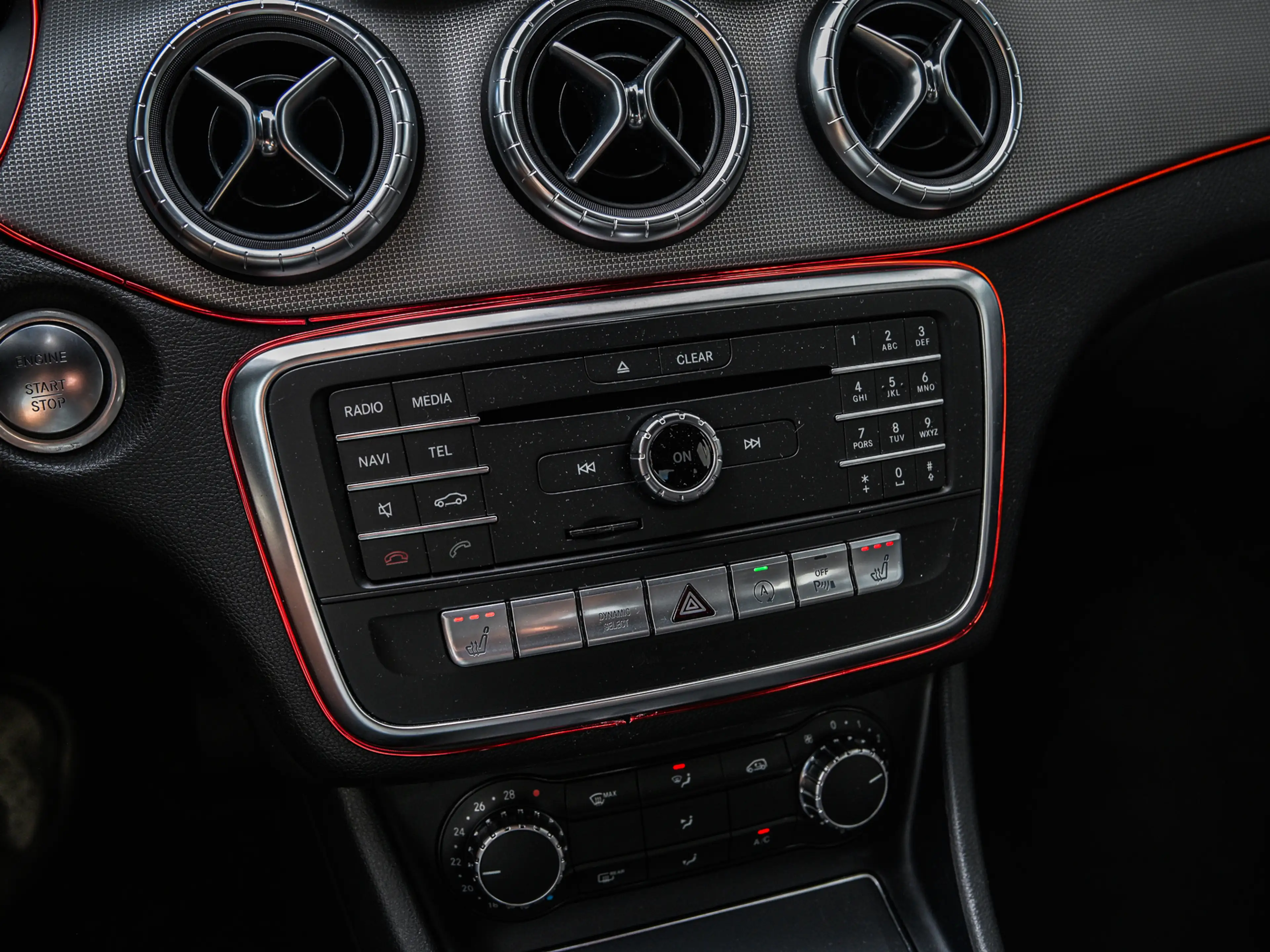 Mercedes-Benz CLA 180 Business Solution | Full LED | Camera | Navi | PDC — photo 17
