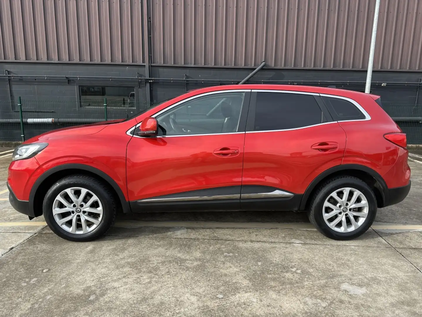 Renault Kadjar 1.5dCi Energy Zen 81kW Rojo - 2