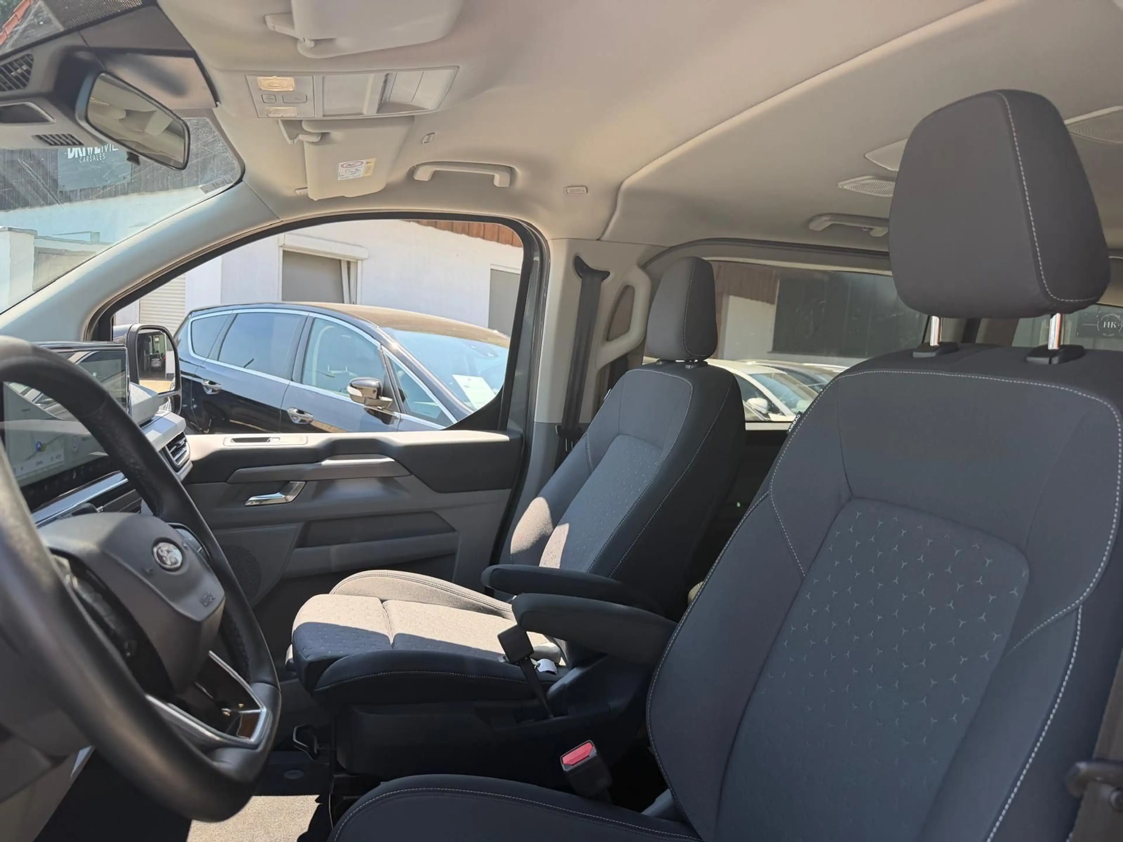 Ford Tourneo Custom Bus 320 L1 Tourneo Titanium AWD — photo 13