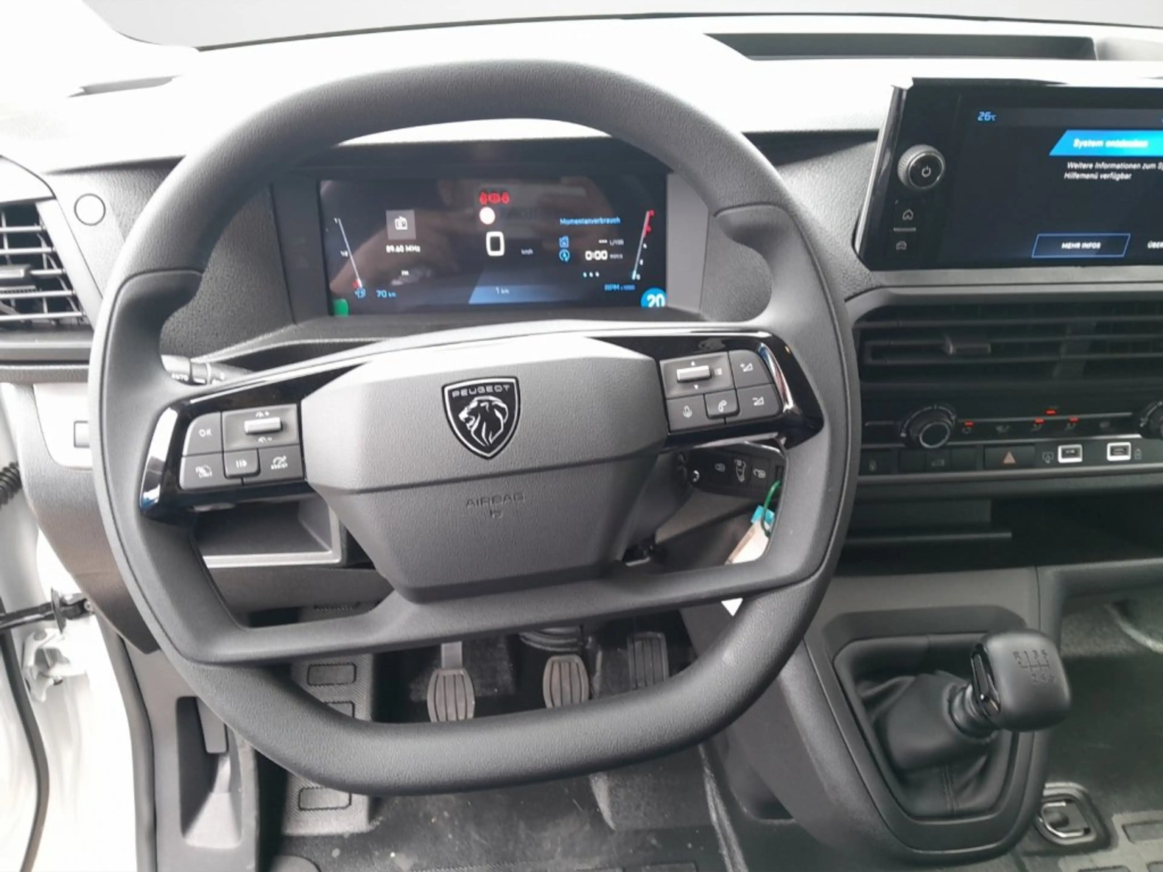 Peugeot Expert L2 BlueHDi 120 S&S 6-Gang — photo 8