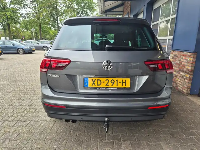 Volkswagen Tiguan view 10