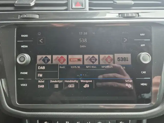 Volkswagen Tiguan view 25