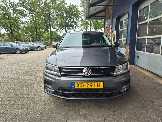 Volkswagen Tiguan view 9
