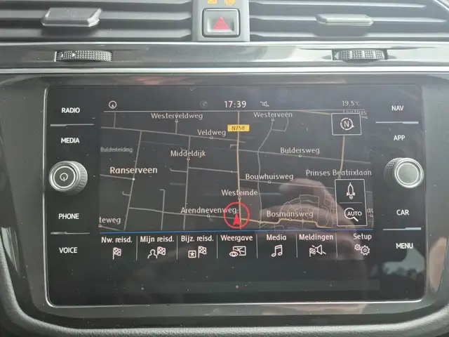 Volkswagen Tiguan view 27