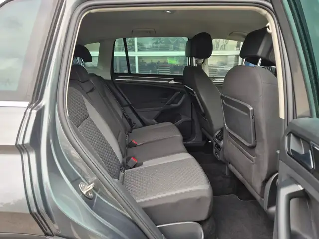 Volkswagen Tiguan view 15