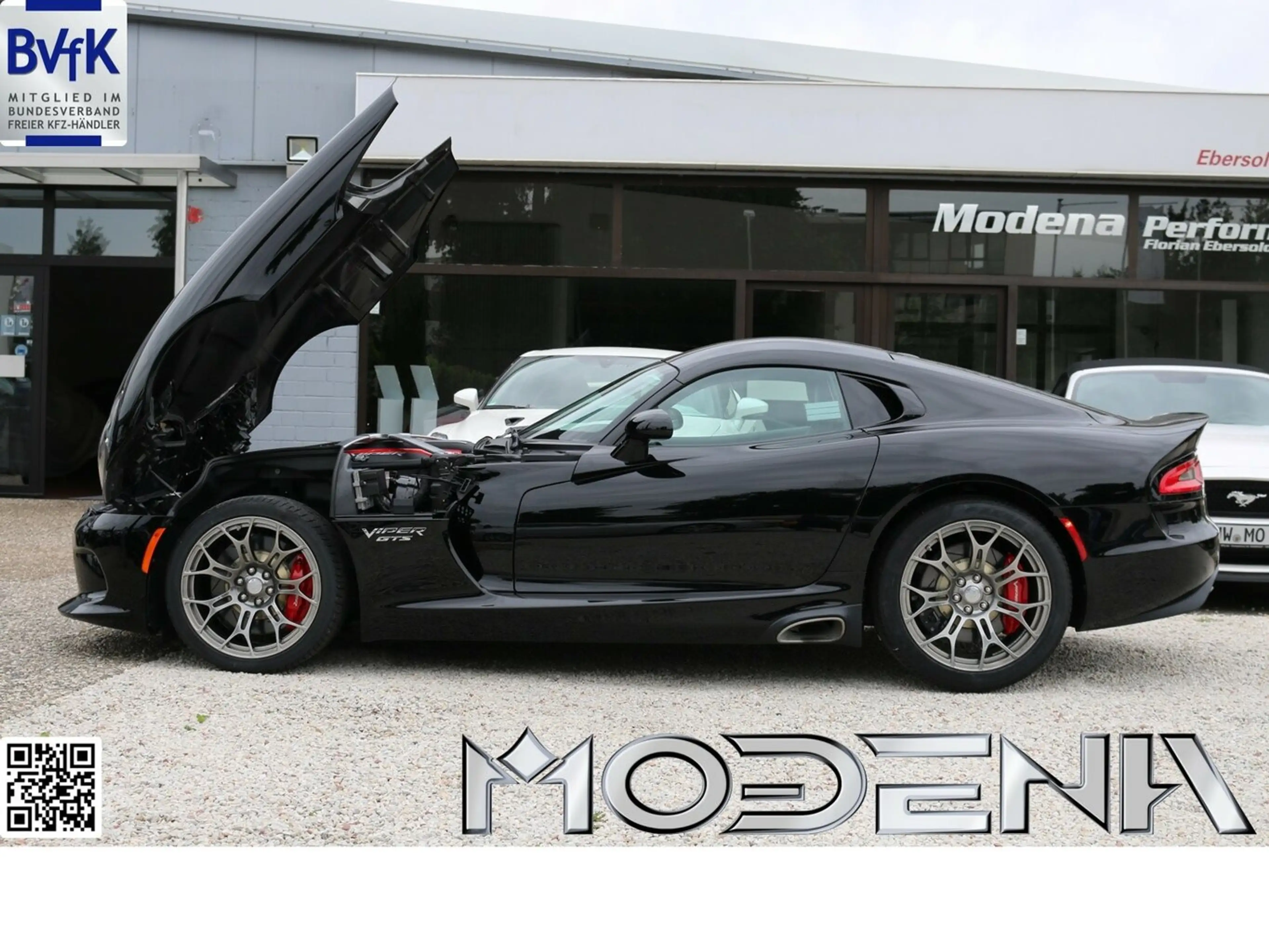 Dodge Viper — photo 13