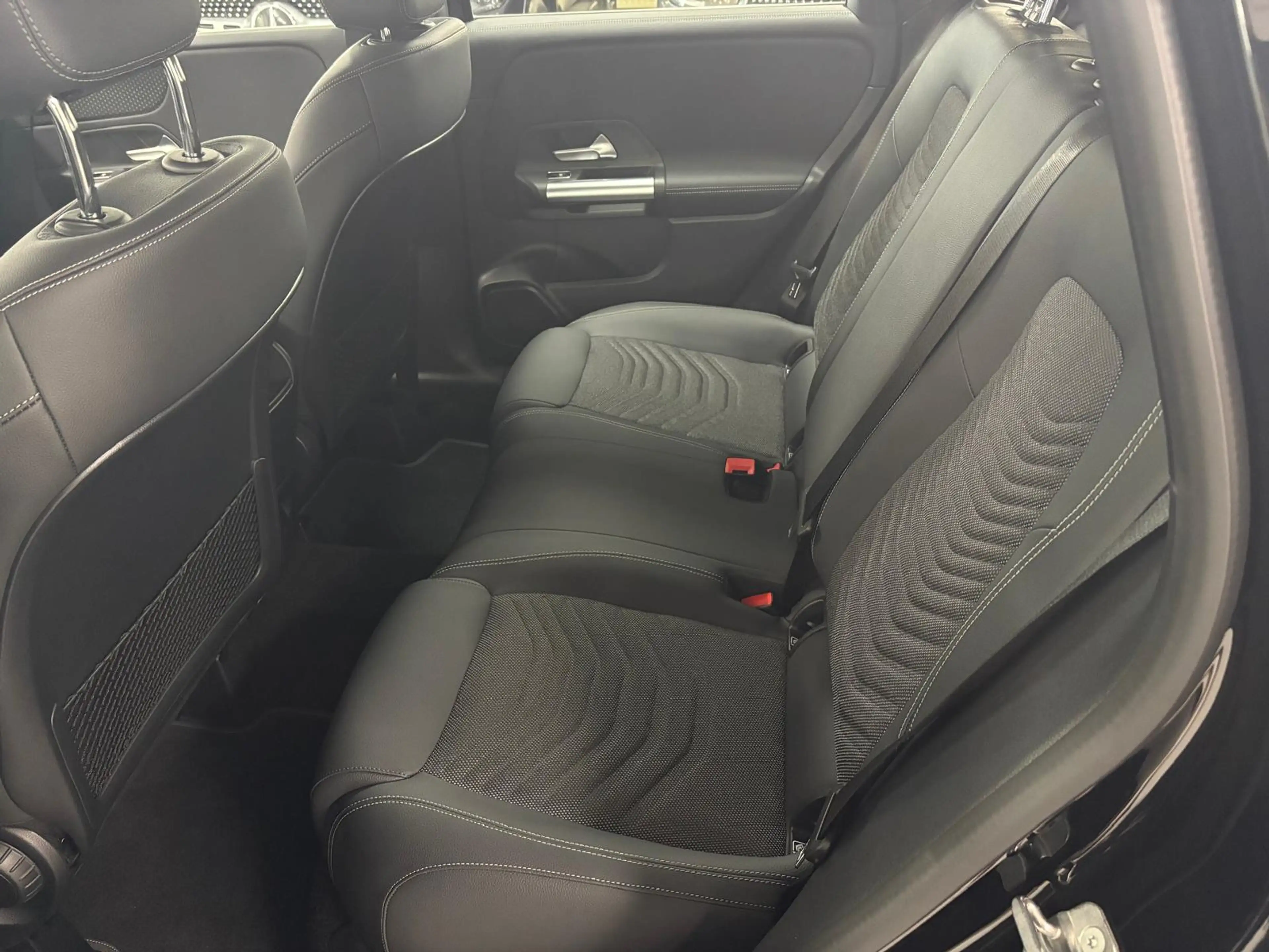 Mercedes-Benz B 200 Luxury Line NIEUW MODEL Led Navi Camera enz — photo 15
