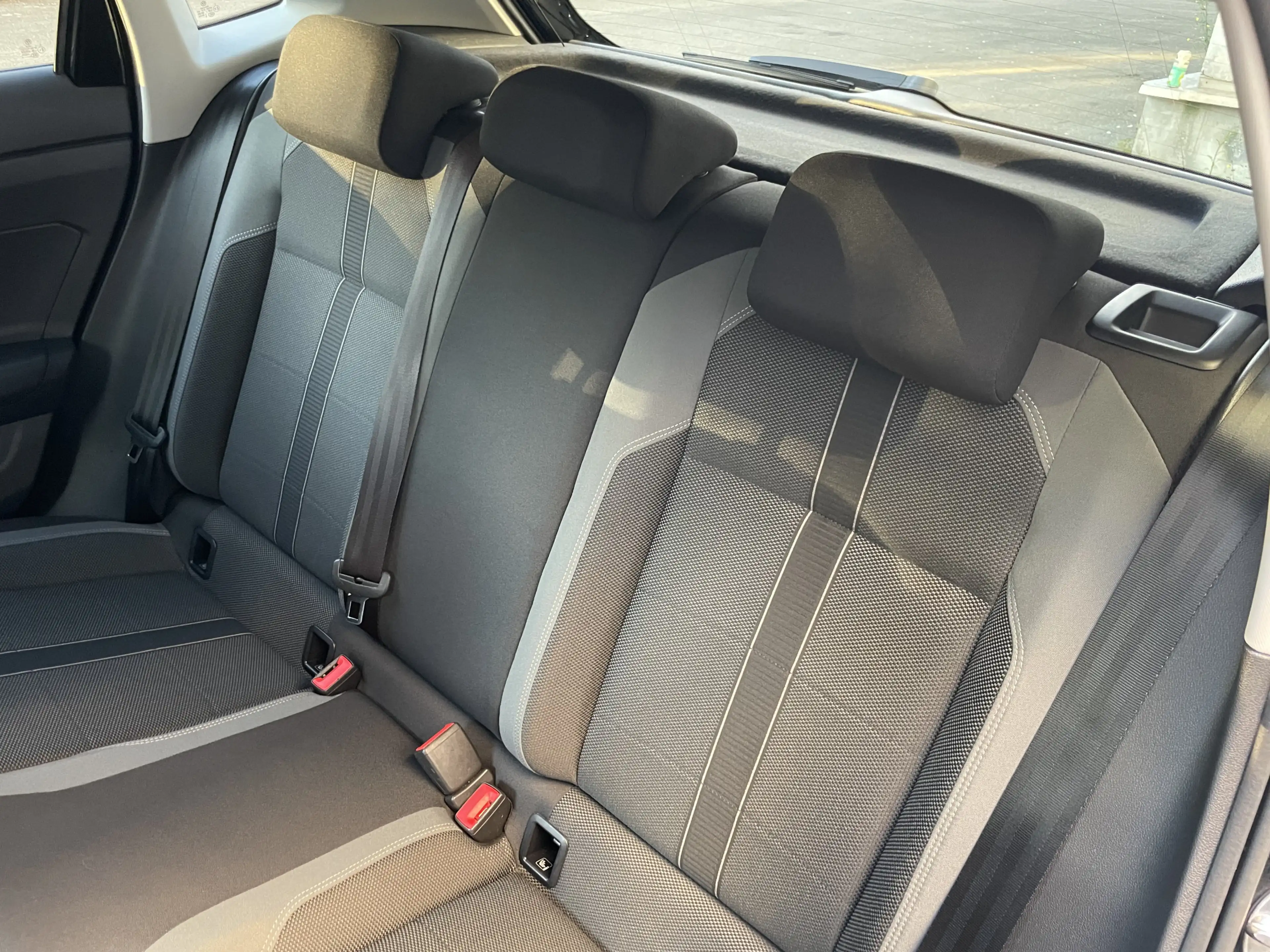 Volkswagen Polo Highline Sitzheizung Einparkhilfe Bluetooth — photo 12