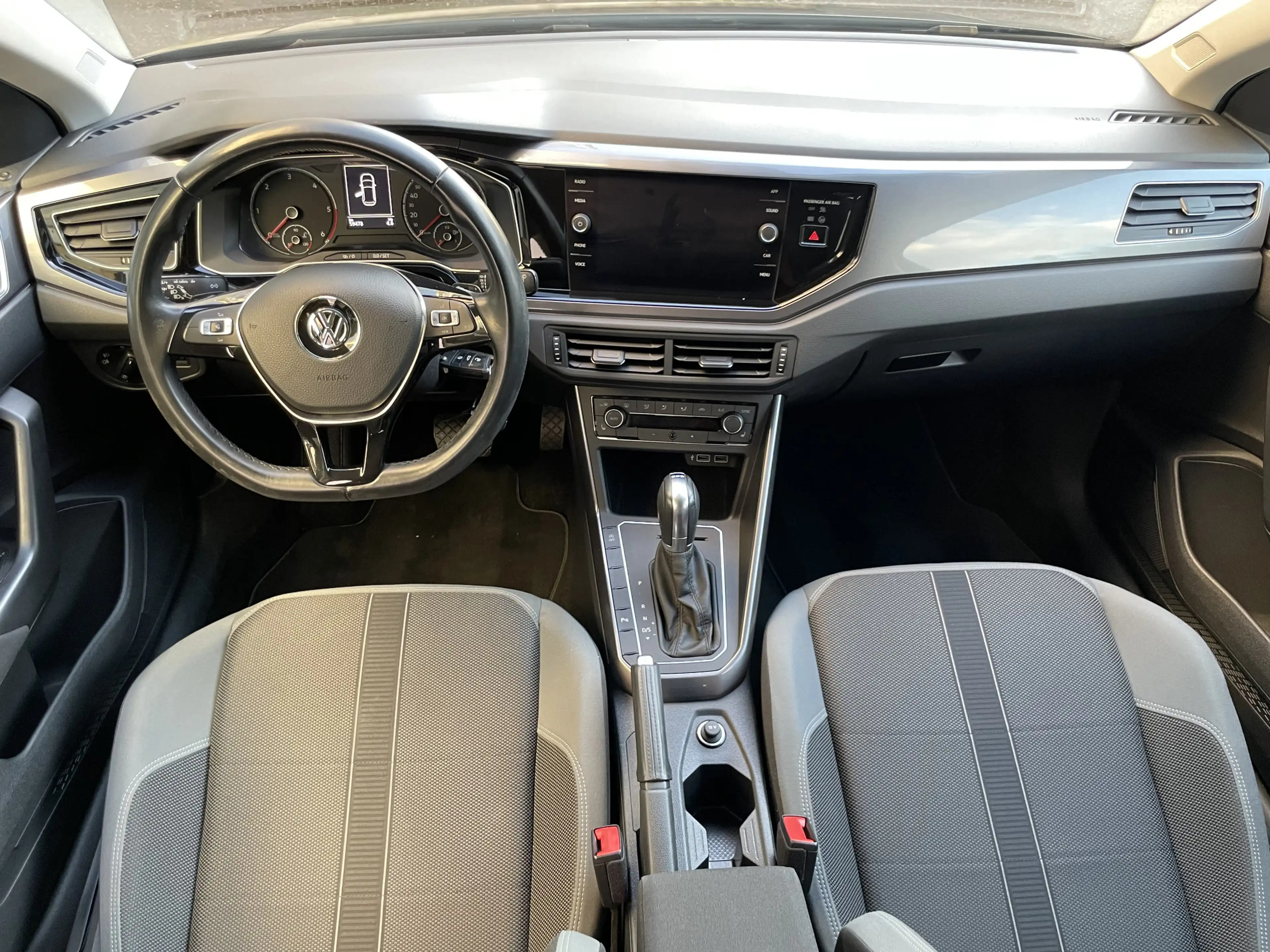 Volkswagen Polo Highline Sitzheizung Einparkhilfe Bluetooth — photo 13