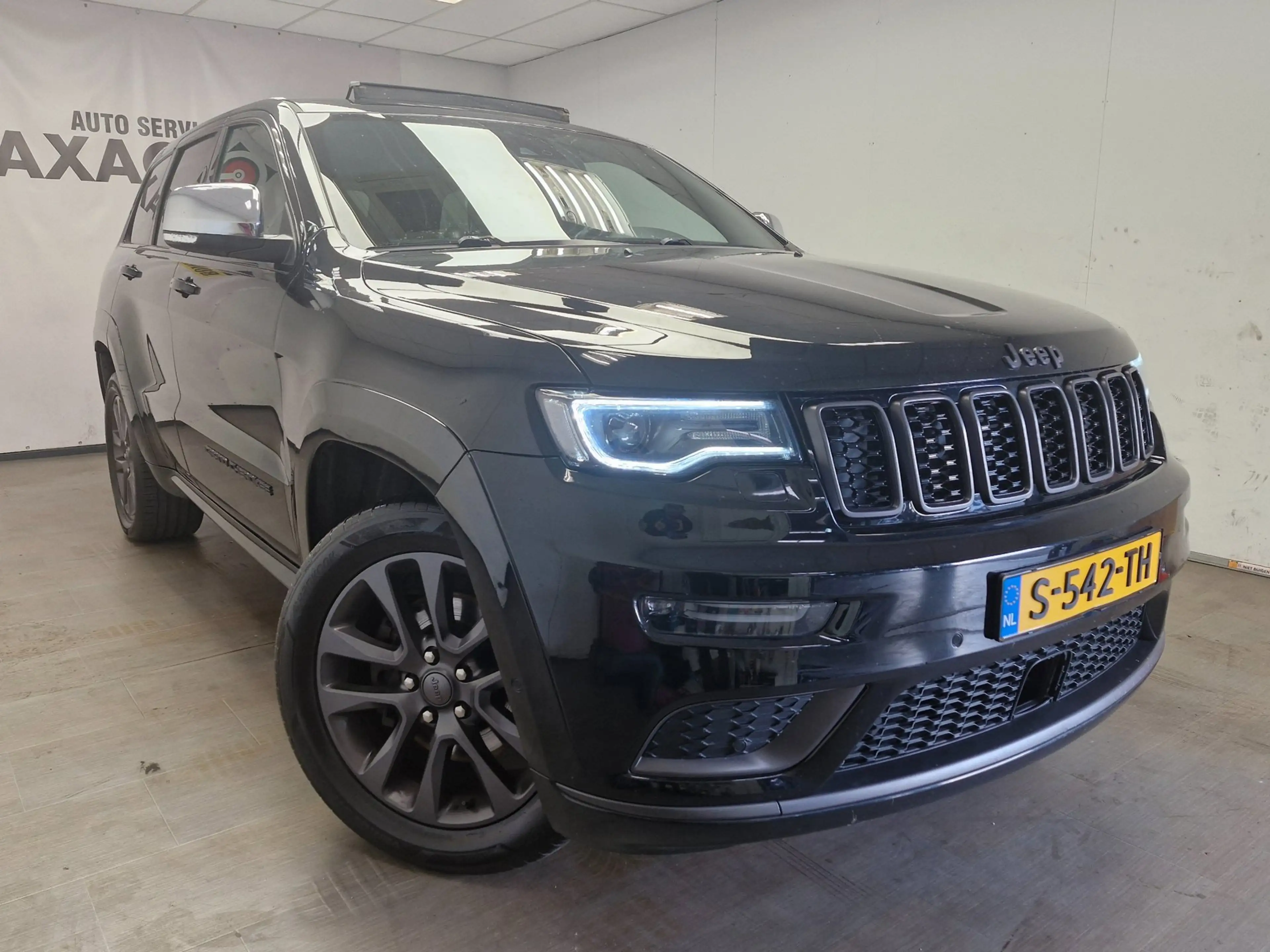 Jeep Grand Cherokee 3.0 CRD Overland PANO ! GOED ONDERH. ! AIRCO ! NAV — photo 3